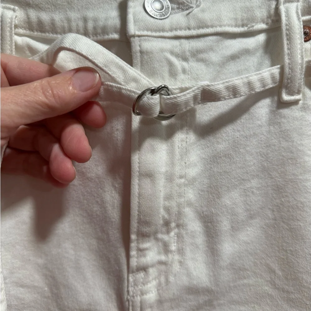 American Eagle Dreamy Drape Baggy Bermuda‎ Shorts, White, size 12